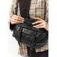 Велика шкіряна жіноча поясна сумка бананка Sambag DynamicDart чорна (80411101)